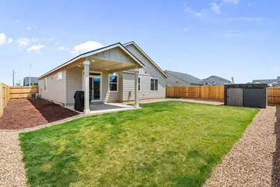 3289 NW 10th Place, Redmond, OR 97756 - Photo 18