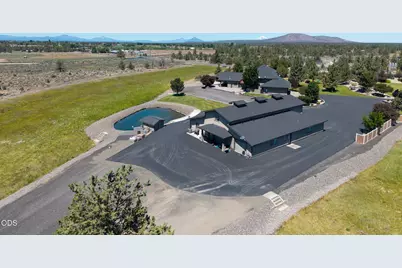 21455 SW Young Avenue, Bend, OR 97703 - Photo 80