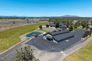 21455 SW Young Ave, Bend, OR 97703 - Photo 80