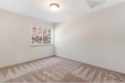 1933 NW Monterey Pines #UNIT 4, Bend, OR 97703 - Photo 18