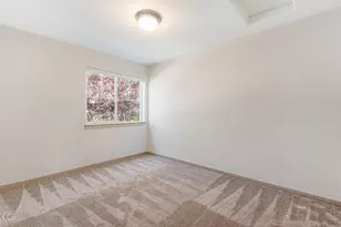 1933 NW Monterey Pines, Bend, OR 97703 - Photo 18