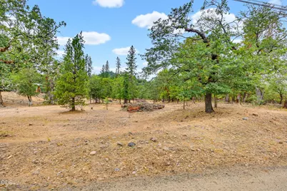 2697 Old Ferry Road, Shady Cove, OR 97539 - Photo 18