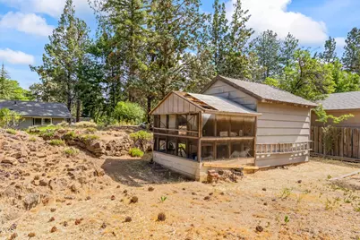 709 NE Lafayette Avenue, Bend, OR 97701 - Photo 26