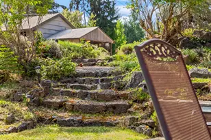 709 NE Lafayette Ave, Bend, OR 97701 - Photo 24