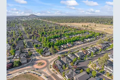 20640 Wild Rose Lane, Bend, OR 97702 - Photo 32