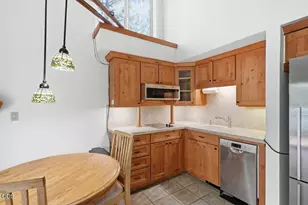 19717 SW Mount Bachelor Dr, Bend, OR 97702 - Photo 12