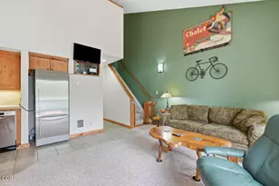 19717 SW Mount Bachelor Dr, Bend, OR 97702 - Photo 10