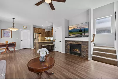 20844 Gateway Drive, Bend, OR 97702 - Photo 8