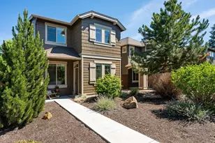 20844 Gateway Dr, Bend, OR 97702 - Photo 2