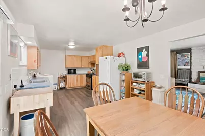 3339 Perrydale Court, Medford, OR 97501 - Photo 14