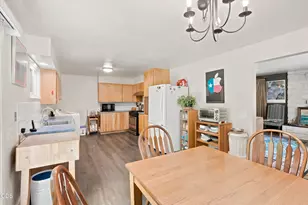3339 Perrydale Ct, Medford, OR 97501 - Photo 14