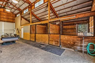 64464 Collins Rd, Bend, OR 97703 - Photo 30