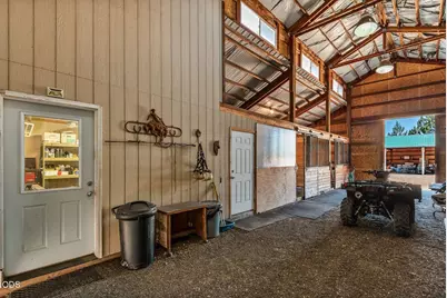 64464 Collins Road, Bend, OR 97703 - Photo 32