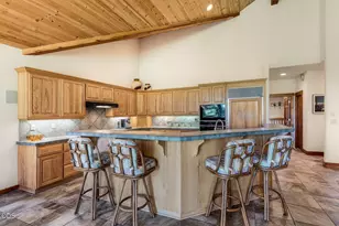 64464 Collins Rd, Bend, OR 97703 - Photo 16