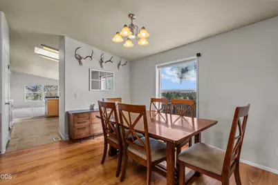 4900 NW Homestead Way, Redmond, OR 97756 - Photo 6