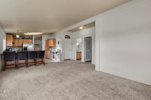 4900 NW Homestead Way, Redmond, OR 97756 - Photo 10