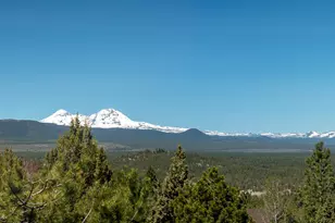 1359 NW Remarkable Dr, Bend, OR 97703 - Photo 54