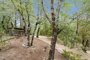 700 Cienaga Ln, Grants Pass, OR 97526 - Photo 28