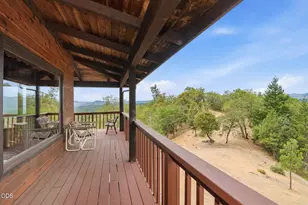 700 Cienaga Ln, Grants Pass, OR 97526 - Photo 22
