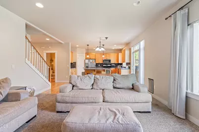 1885 NE Altura Drive, Bend, OR 97701 - Photo 6