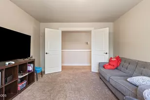 1885 NE Altura Dr, Bend, OR 97701 - Photo 20