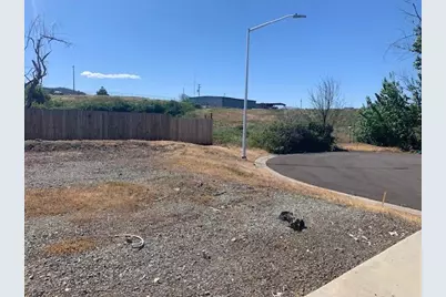 349 Quail Circle, Talent, OR 97540 - Photo 6