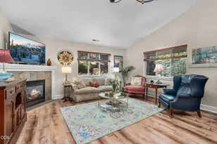 20621 Couples Ln, Bend, OR 97702 - Photo 12