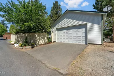 20621 Couples Lane, Bend, OR 97702 - Photo 28