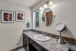 70974 Meadow Grass Cir, Black Butte Ranch, OR 97759 - Photo 16