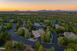 990 Victoria Falls Dr, Redmond, OR 97756 - Photo 56