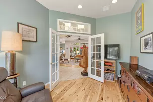 990 Victoria Falls Dr, Redmond, OR 97756 - Photo 8