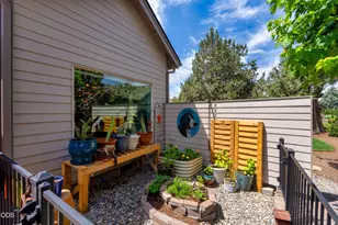 990 Victoria Falls Dr, Redmond, OR 97756 - Photo 44