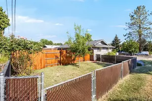 103 West St, Talent, OR 97540 - Photo 34