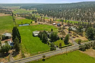 65880 93rd St, Bend, OR 97703 - Photo 2