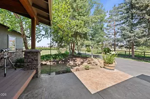 65880 93rd St, Bend, OR 97703 - Photo 8