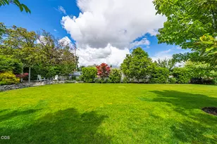 215 S 4th St, Jacksonville, OR 97530 - Photo 12