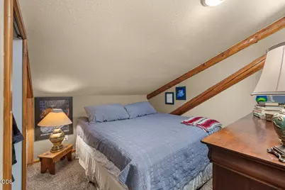 8155 Rogue River Highway, Grants Pass, OR 97527 - Photo 40