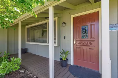 1411 NE Grable Drive, Grants Pass, OR 97526 - Photo 2