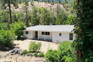 2525 Kinney Creek Rd, Jacksonville, OR 97530 - Photo 8