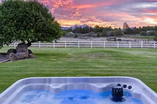 63531 Gentry Loop, Bend, OR 97701 - Photo 6