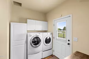 63531 Gentry Loop, Bend, OR 97701 - Photo 38