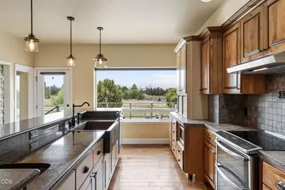 63531 Gentry Loop, Bend, OR 97701 - Photo 26