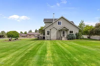 63531 Gentry Loop, Bend, OR 97701 - Photo 14