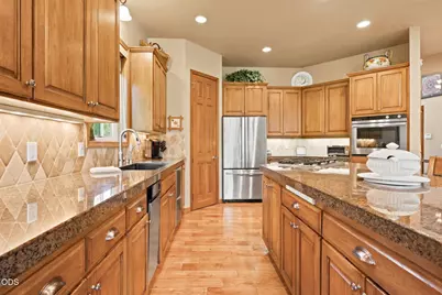 62028 Fall Creek Loop, Bend, OR 97702 - Photo 16