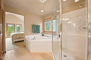 62028 Fall Creek Loop, Bend, OR 97702 - Photo 30