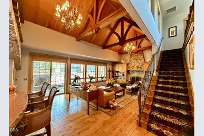 61212 Gorge View Street, Bend, OR 97702 - Photo 4