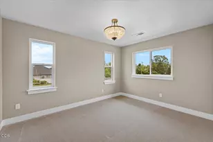 610 Pheasant Creek Dr, Central Point, OR 97502 - Photo 20