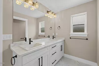 610 Pheasant Drive, Central Point, OR 97502 - Photo 22