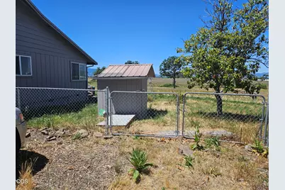 6013 Foothill Road, Central Point, OR 97502 - Photo 22