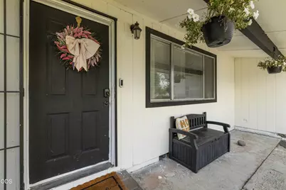 4912 Lorrayne Place, Klamath Falls, OR 97603 - Photo 4